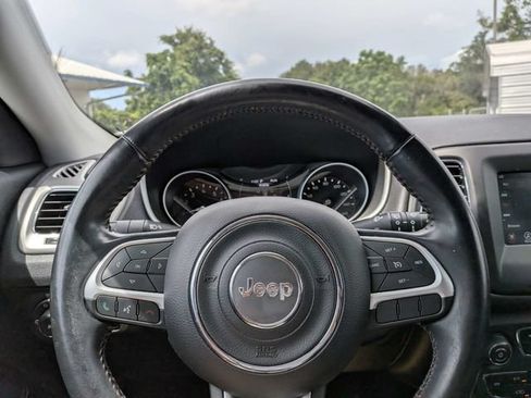 Used 2020 Jeep Compass Latitude AWD/4WD image 23