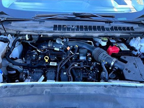 Used 2021 Ford Edge SE image 30