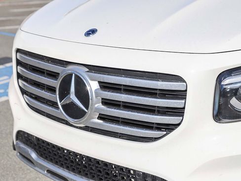 Certified 2025 Mercedes-Benz GLB 250 4MATIC image 6