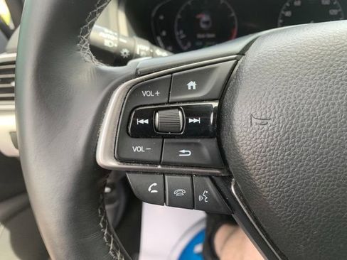 Used 2018 Honda Accord Touring image 26