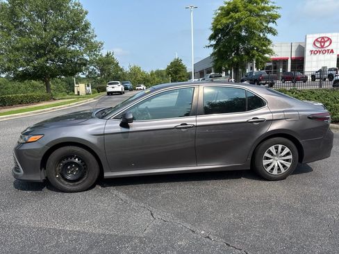 Used 2023 Toyota Camry LE FWD image 3