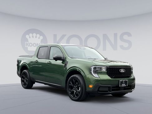 Used 2025 Ford Maverick Lariat w/ Black Appearance Package image 8