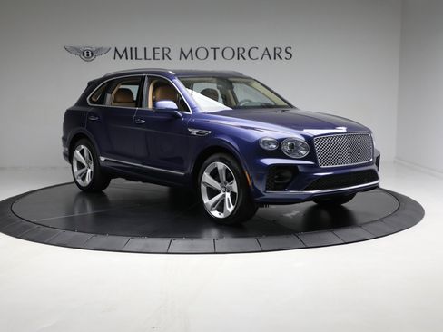 Used 2023 Bentley Bentayga image 13