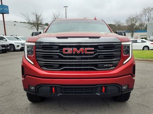 Used 2024 GMC Sierra 1500 AT4 w/ Technology Package image 8