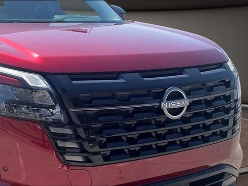 Certified 2026 Nissan Pathfinder SV AWD/4WD image 26