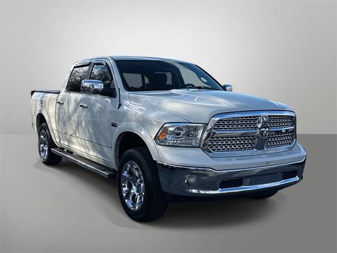 Used 2016 RAM 1500 Laramie image 21