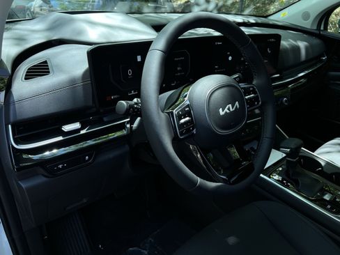 New 2026 Kia Carnival SX Prestige FWD image 21