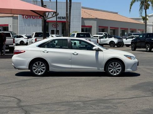 Used 2017 Toyota Camry XLE w/ Advanced Technology Package FWD image 4