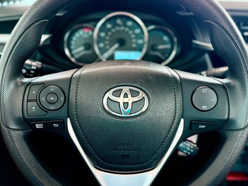 Used 2016 Toyota Corolla LE FWD image 10