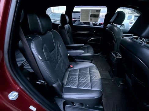 Used 2024 Kia Telluride EX X-Line image 19