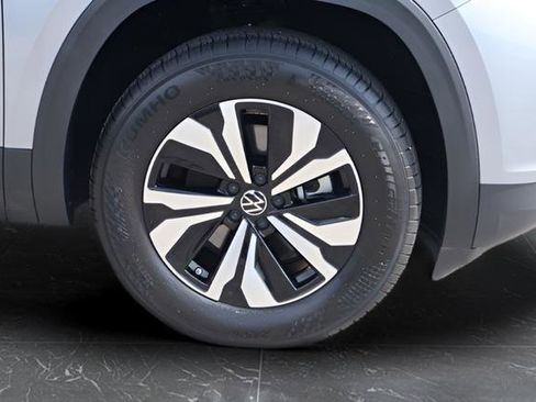 Certified 2026 Volkswagen Atlas SE AWD/4WD image 10
