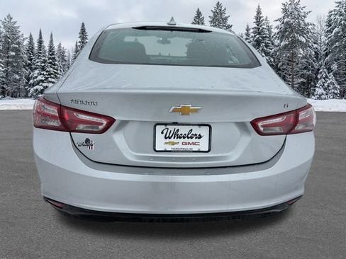 Used 2020 Chevrolet Malibu LT image 4