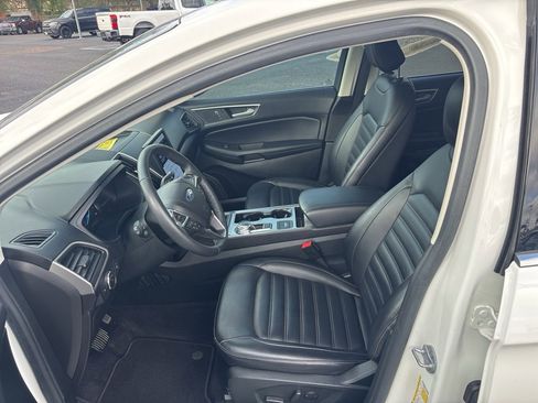 Used 2022 Ford Edge SEL w/ Convenience Package image 9