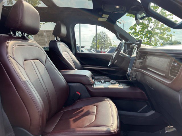 Used 2023 Ford Expedition Max Limited AWD/4WD image 11