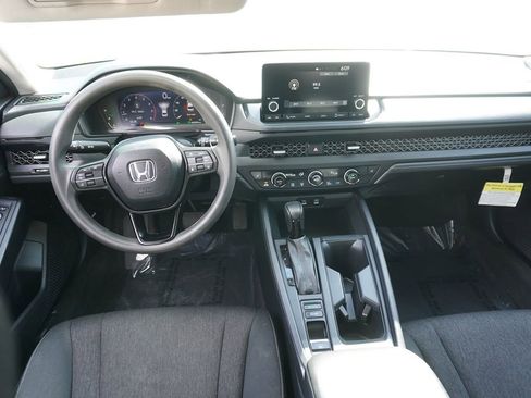 Used 2023 Honda Accord EX image 18