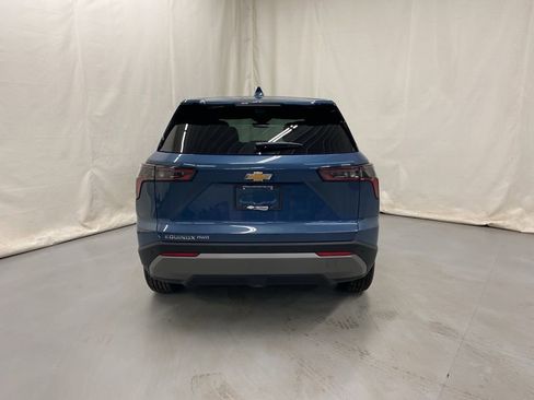 New 2026 Chevrolet Equinox LT w/ Convenience Package II AWD/4WD image 7
