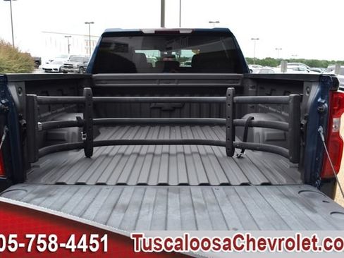 Used 2021 Chevrolet Silverado 1500 LT Trail Boss w/ Bed Protection Package AWD/4WD image 9