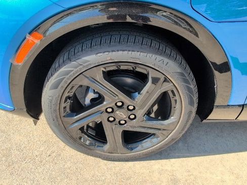 New 2026 Chevrolet Equinox EV RS image 3