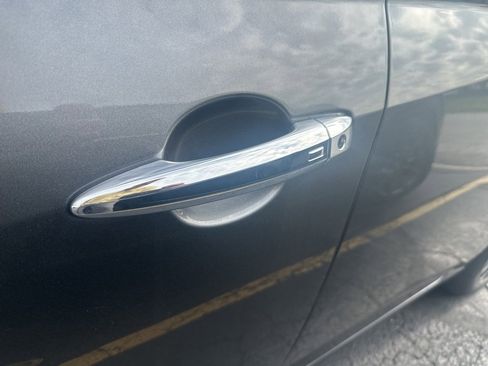 Used 2023 Nissan Altima 2.5 SV image 4