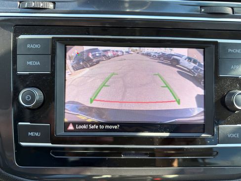 Used 2024 Volkswagen Tiguan S image 35