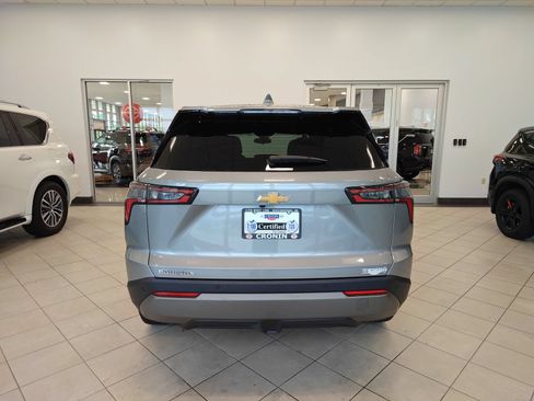 Used 2026 Chevrolet Equinox LT FWD image 4