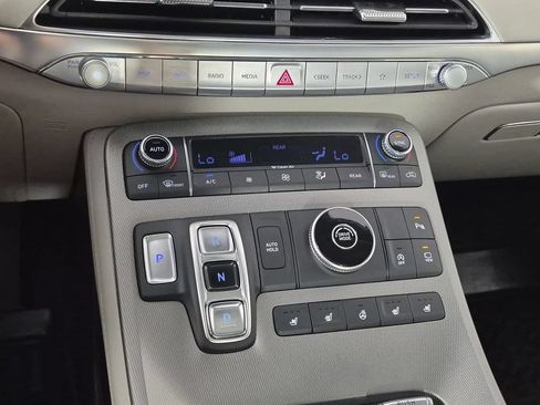 Used 2022 Hyundai Palisade Limited FWD image 27