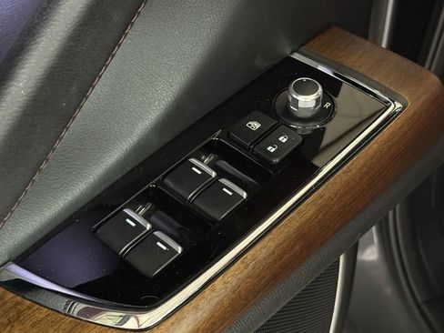 Used 2018 MAZDA CX-9 Signature image 22