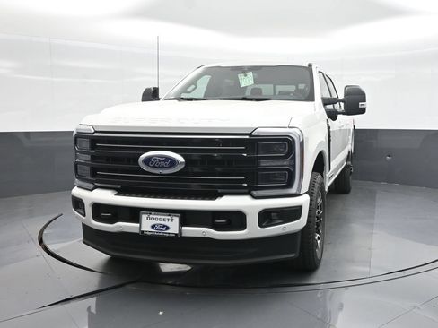 New 2026 Ford F250 Platinum AWD/4WD image 17