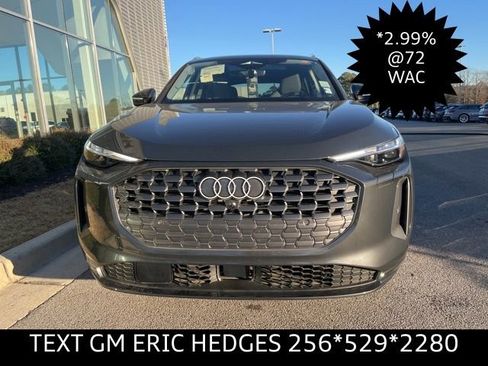 New 2025 Audi Q5 Prestige image 2