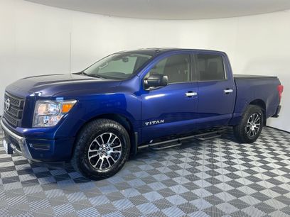 Used 2021 Nissan Titan SV w/ SV Convenience Package