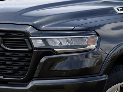 New 2026 RAM 1500 4x4 Crew Cab image 10