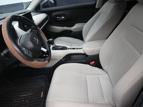 Used 2025 Honda HR-V LX image 11