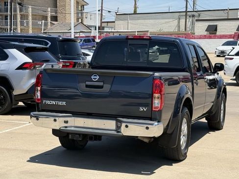 Used 2019 Nissan Frontier SV w/ Value Truck Package RWD image 4