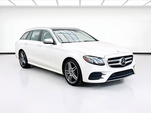 Used 2019 Mercedes-Benz E 450 4MATIC Wagon image 3