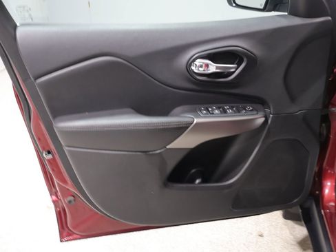 Certified 2021 Jeep Cherokee Latitude Lux image 14