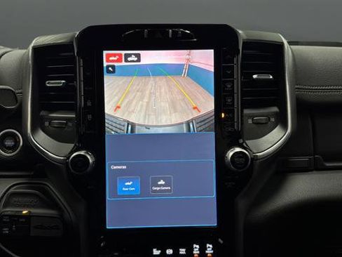 Used 2024 RAM 2500 Laramie w/ Night Edition image 29