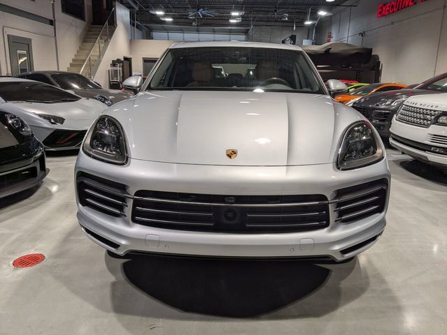 Used 2019 Porsche Cayenne S AWD/4WD image 2