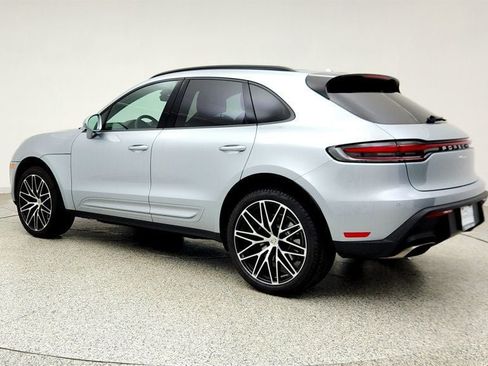 Used 2025 Porsche Macan AWD/4WD image 7