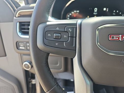 Used 2022 GMC Yukon XL SLE w/ Gmc Pro Safety Plus Package RWD image 22