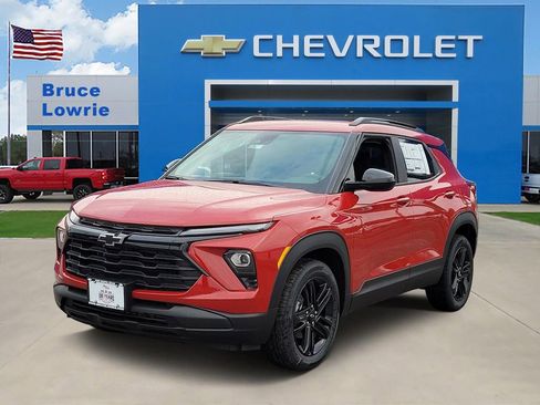 New 2026 Chevrolet TrailBlazer LT w/ Midnight Edition FWD image 1