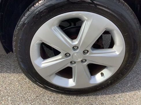 Used 2015 Buick Encore AWD image 32