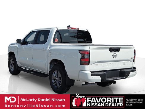 New 2026 Nissan Frontier SV w/ Tow Package AWD/4WD image 4