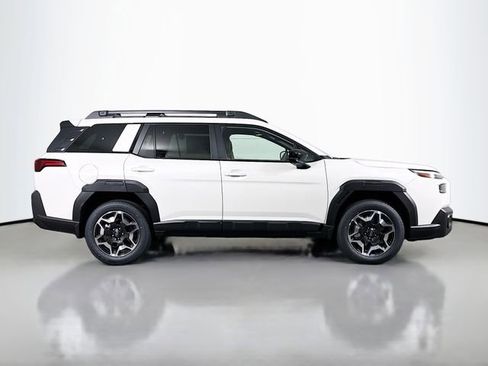 New 2026 Subaru Outback Touring image 8