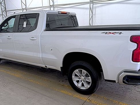 Used 2021 Chevrolet Silverado 1500 LT AWD/4WD image 4