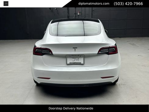 Used 2022 Tesla Model 3 image 6