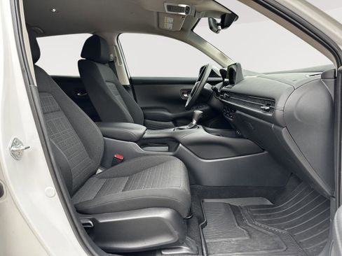 Certified 2026 Honda HR-V LX image 23