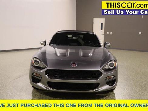 Used 2017 FIAT 124 Spider Classica RWD image 3