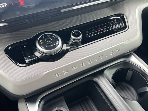 New 2026 Ford Expedition Max Active image 7