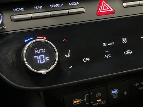 Used 2024 Hyundai Sonata SEL w/ Convenience Package image 8