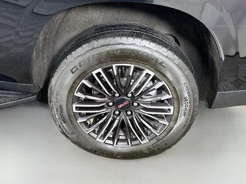 Used 2025 GMC Yukon XL Elevation AWD/4WD image 37